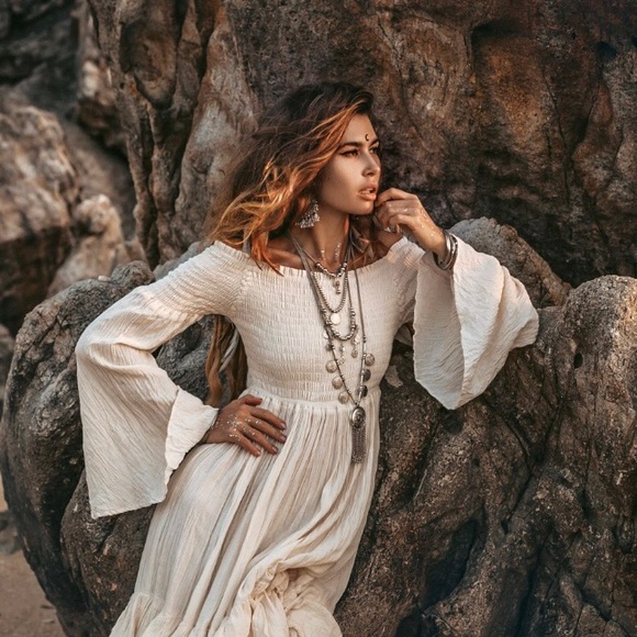 Lucia Off-Shoulder Boho Wedding Festive Maxi Dress - Picture 5 of 9